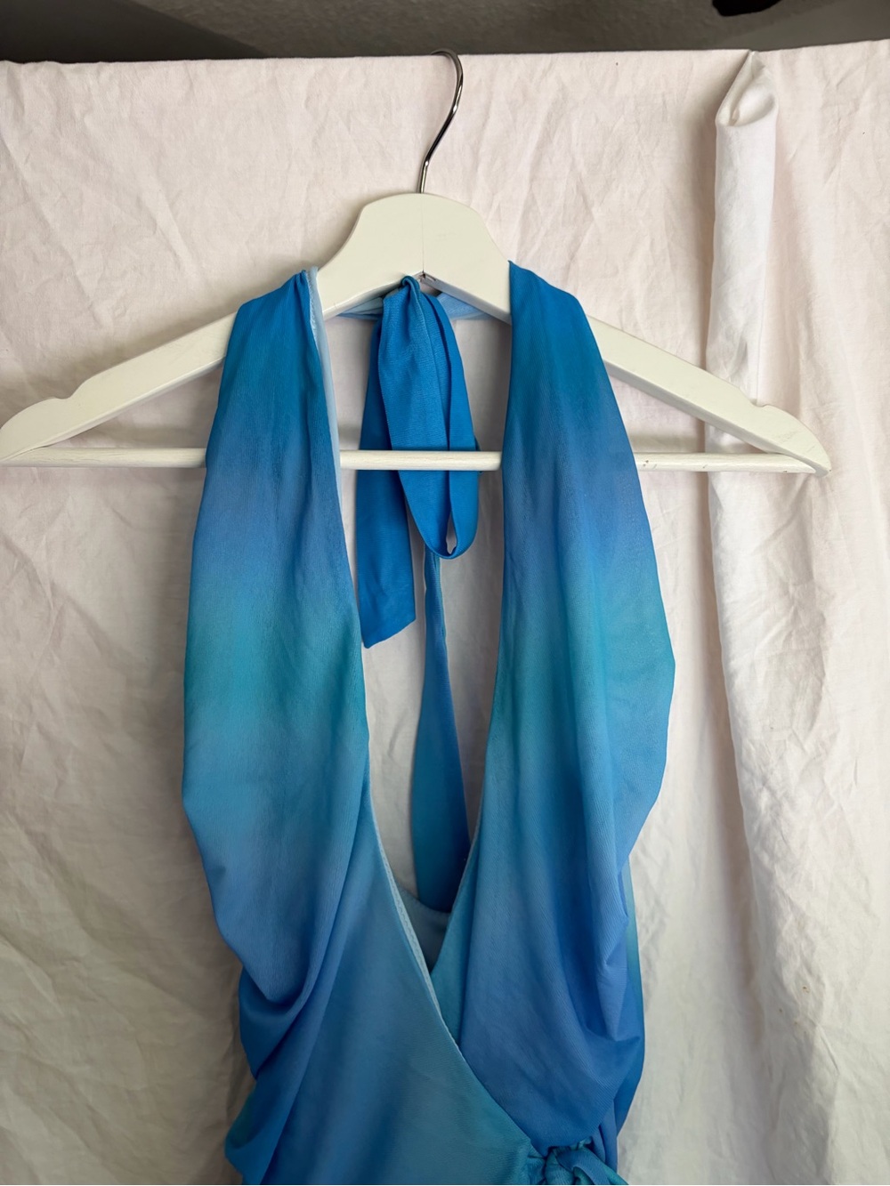 WHITE FOX Boutique Blue Ombre Halter Top Ruffled Ruched Size S party Y2K resort - Picture 14 of 16